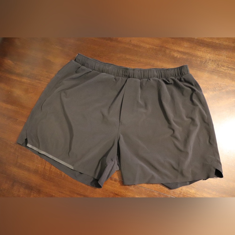 Lululemon Mens Shorts XL